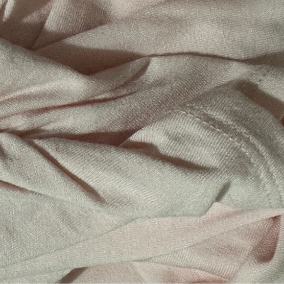 157 New York & Company| NWT Light Pink Ruched Turtleneck Long Sleeve Top(size S) - Picture 3 of 8